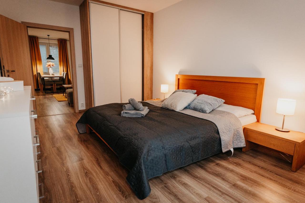 Old Town City Center Apartment 2 - Private Parking Included Kosice Bagian luar foto