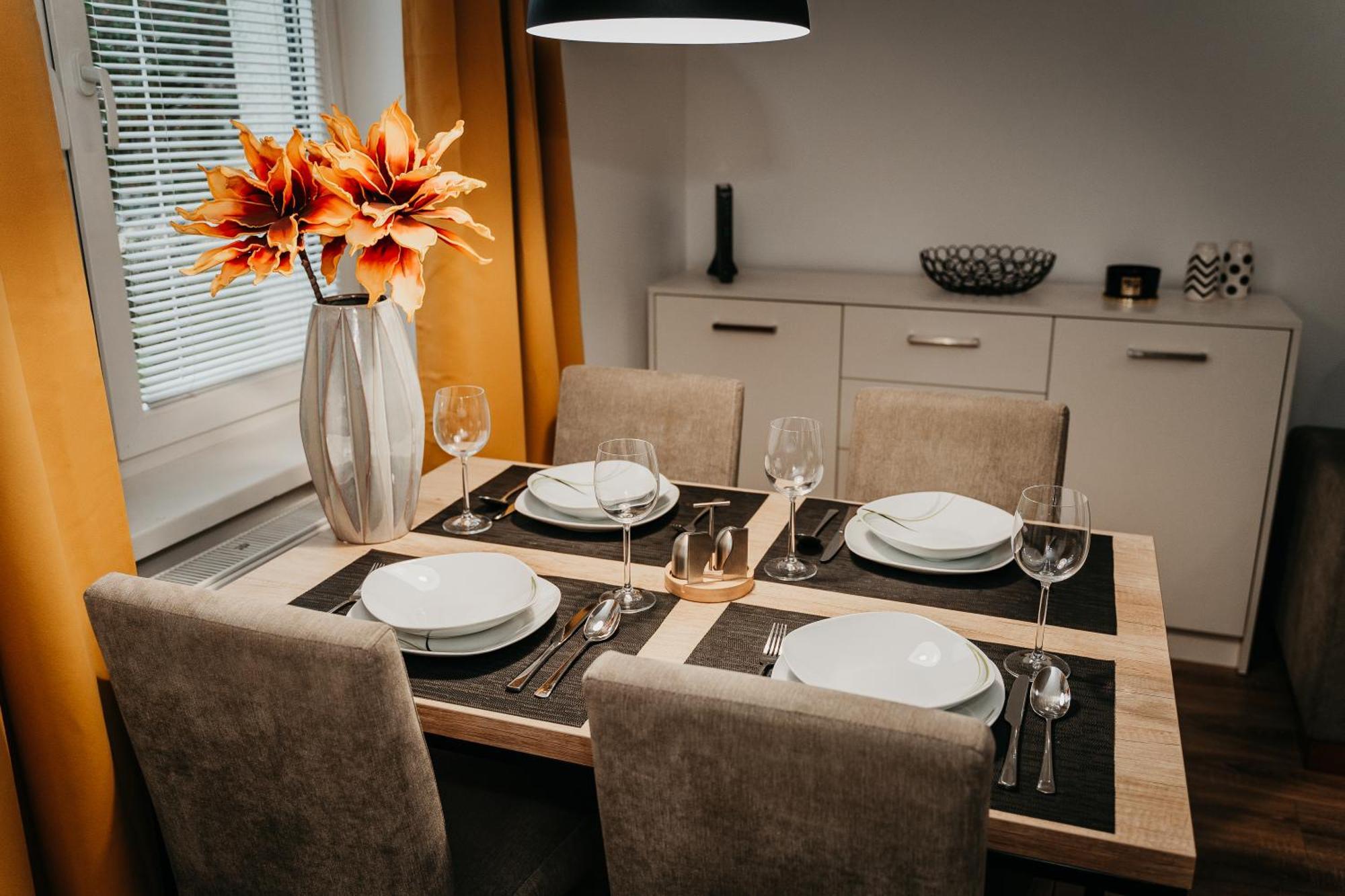 Old Town City Center Apartment 2 - Private Parking Included Kosice Bagian luar foto