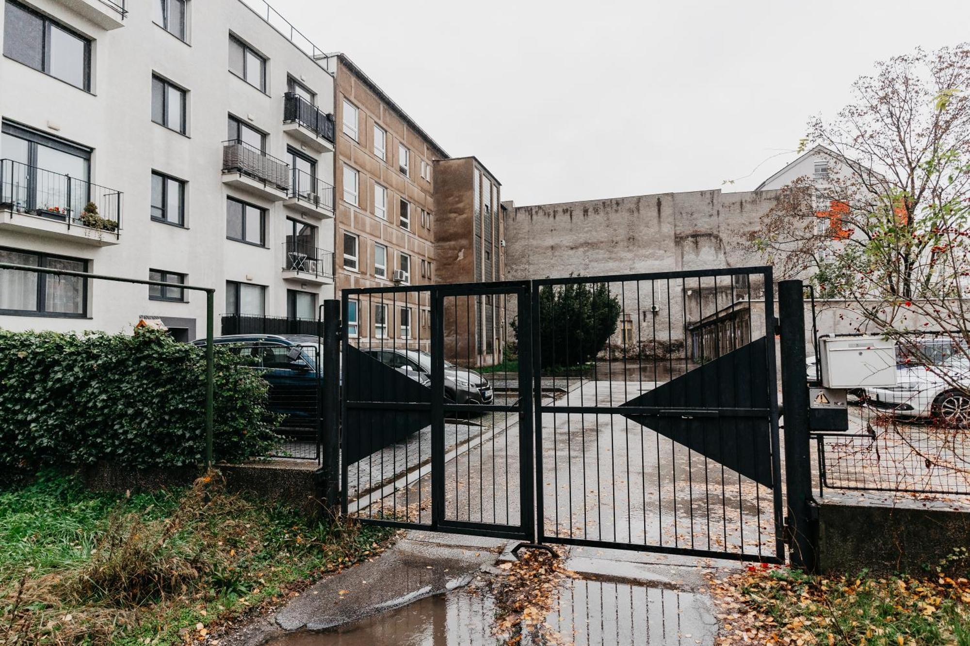 Old Town City Center Apartment 2 - Private Parking Included Kosice Bagian luar foto